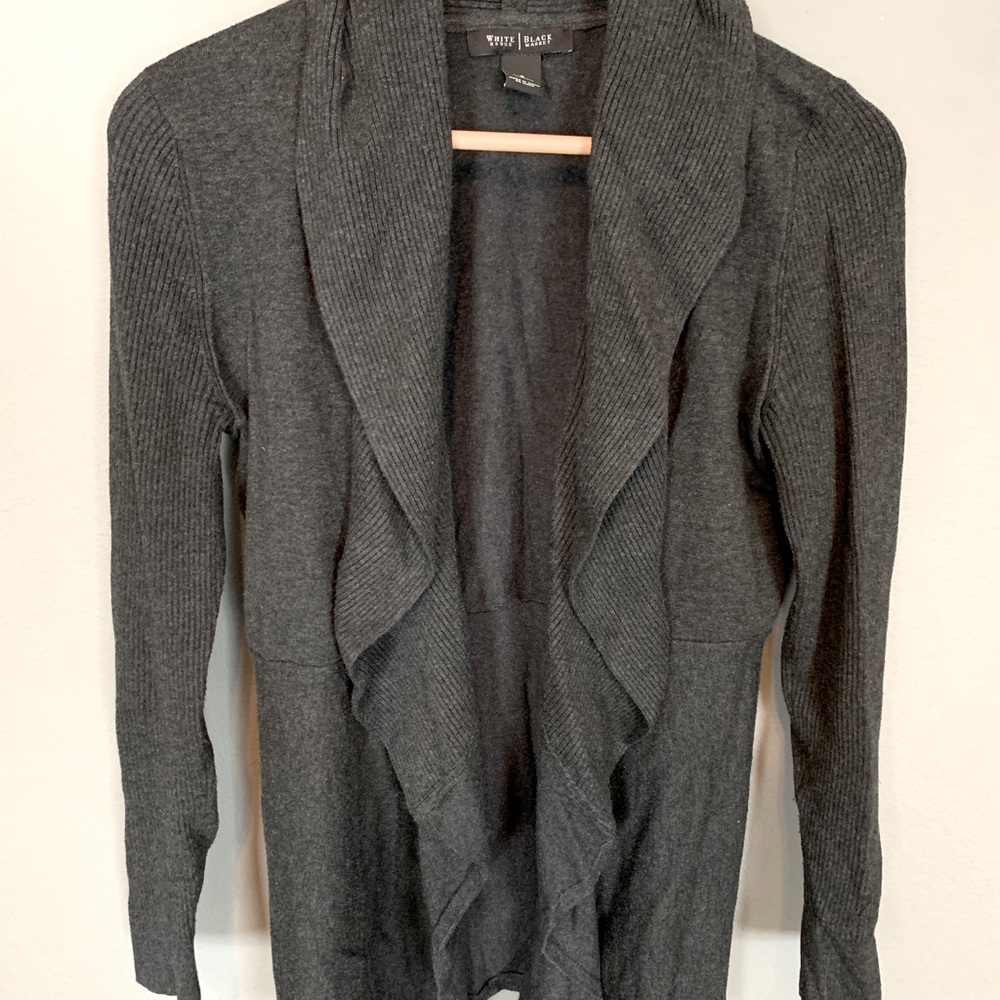 White House Black Market so soft cardigan Small